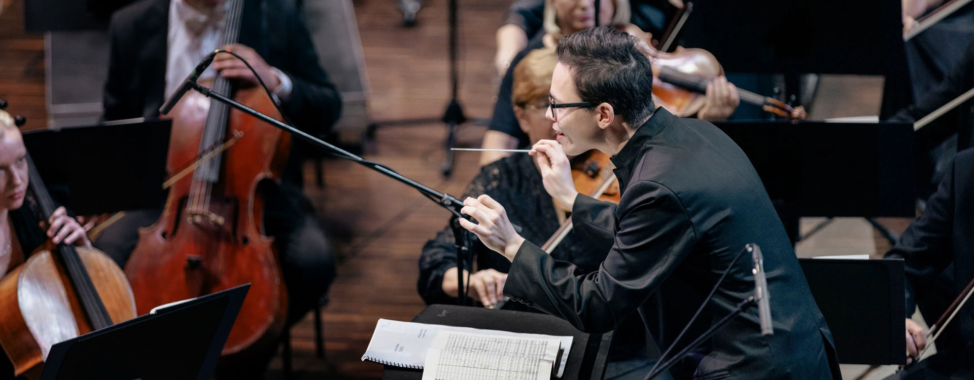 Tarmo Peltokoski Conducts Holst, Williams and Maskats - Latvian National Symphony Orchestra